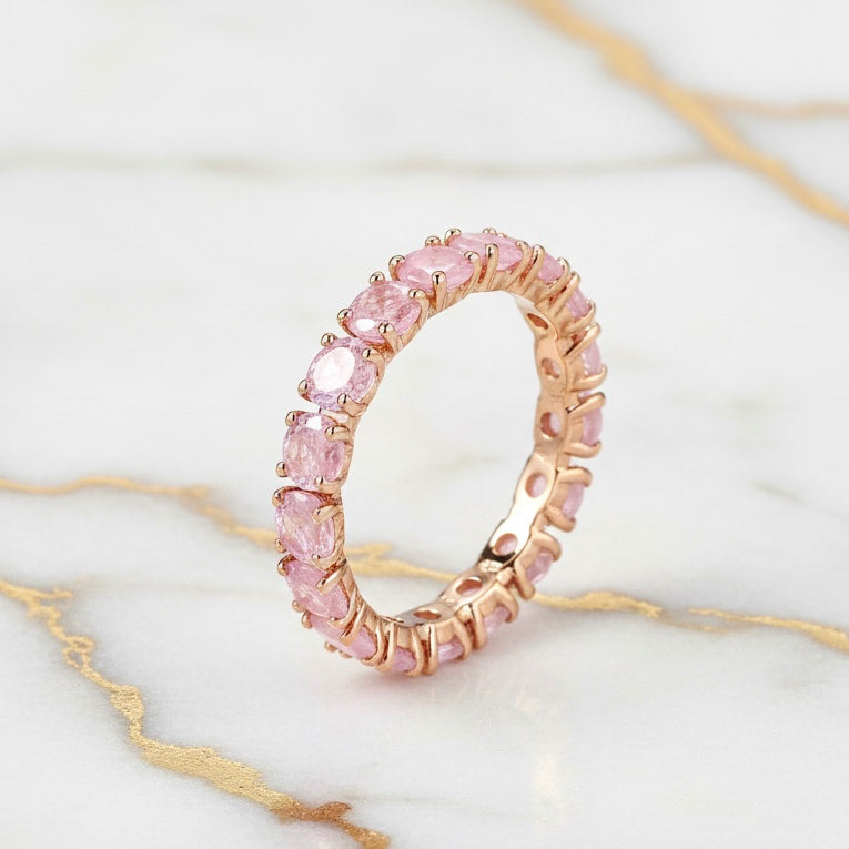 Ring Rosa – Elegantes Schmuckstück mit funkelndem Highlight CrystalScents