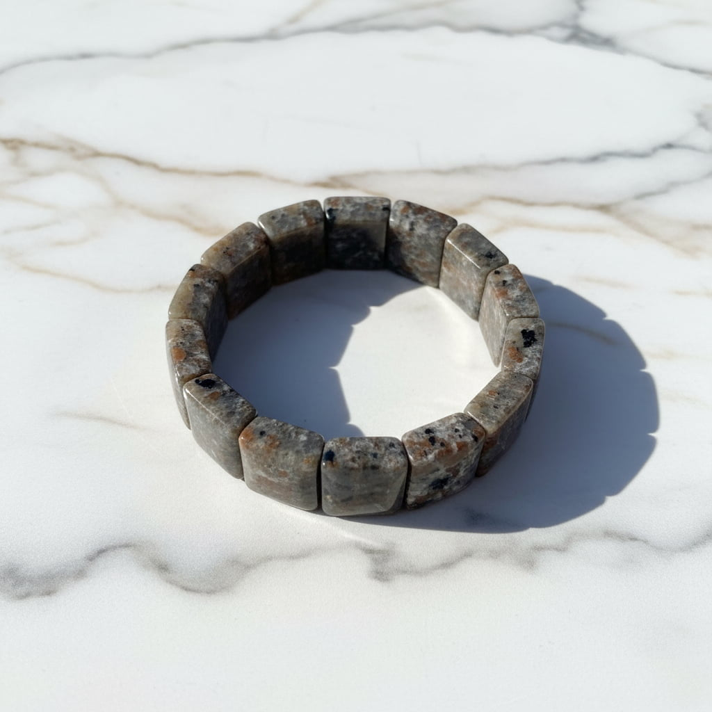 Flammenstein Yooperlite Armband - Fokus & Wirkung CrystalScents