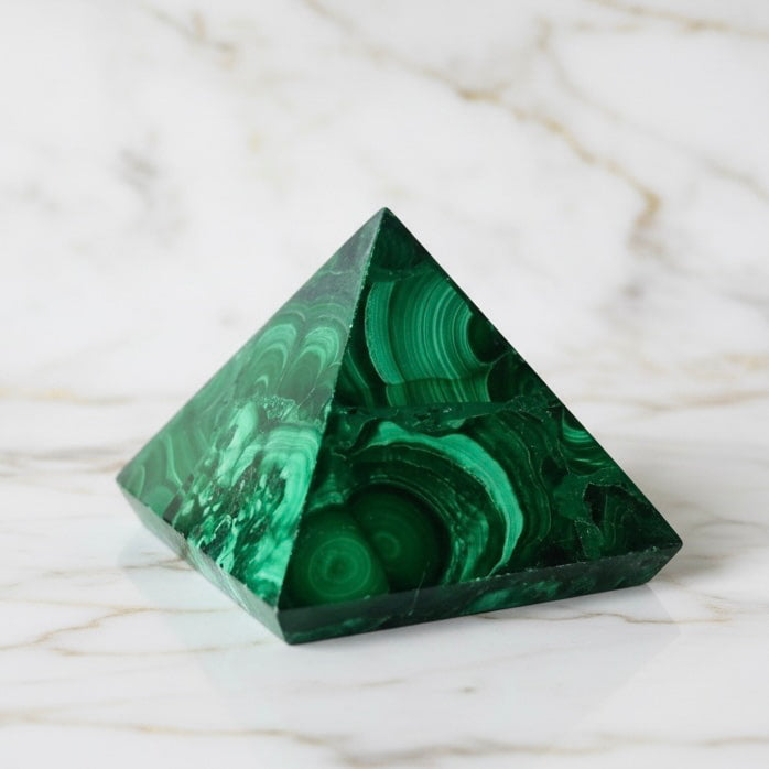 Malachit Pyramide – Harmonie & Transformation CrystalScents