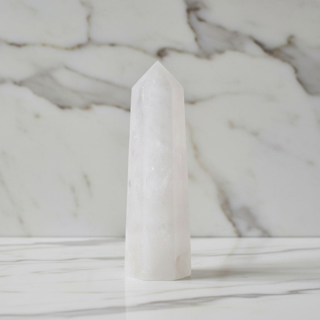 Bergkristall Obelisk - Majestätisch & Klar CrystalScents