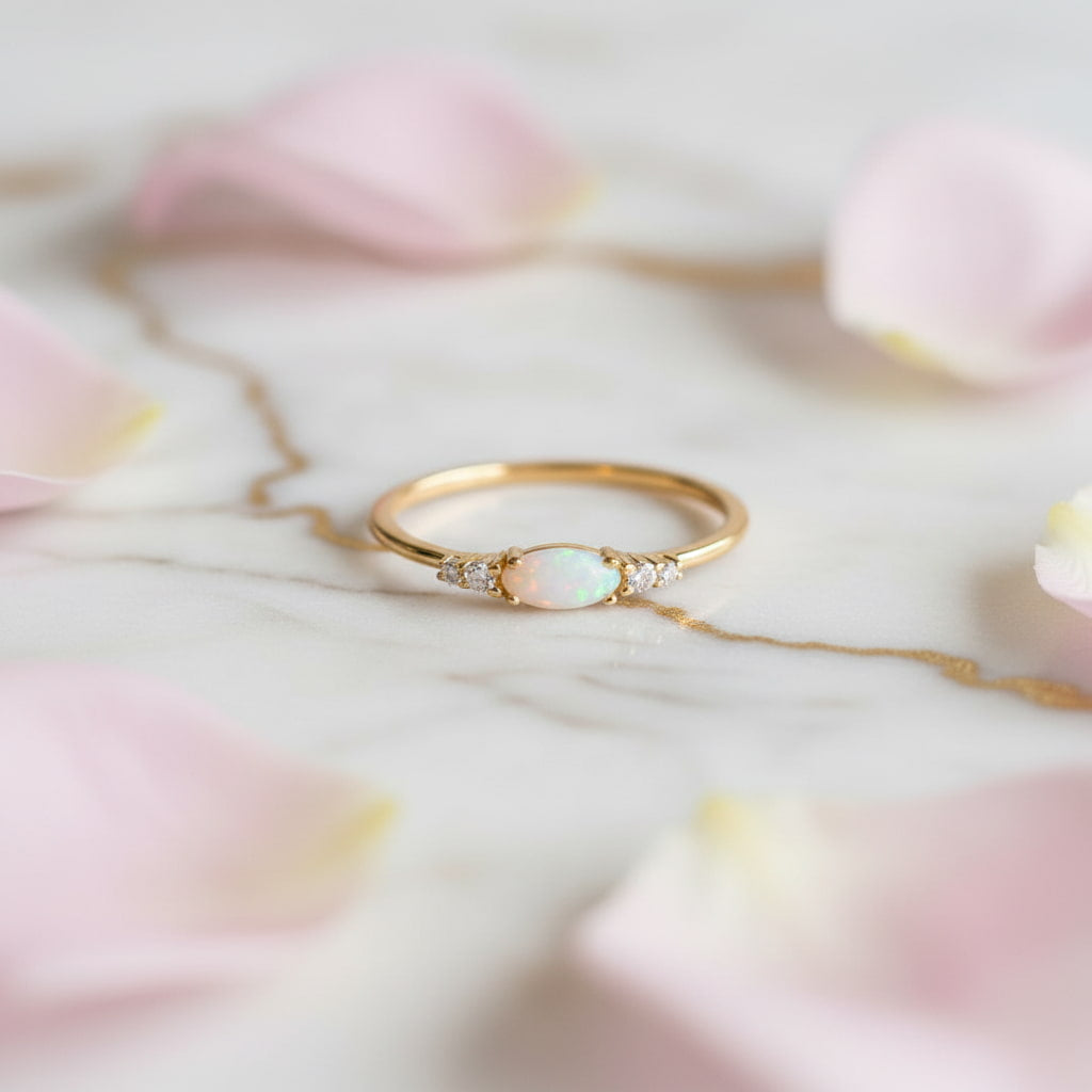 Ring gold mit zartem Opal-Highlight CrystalScents