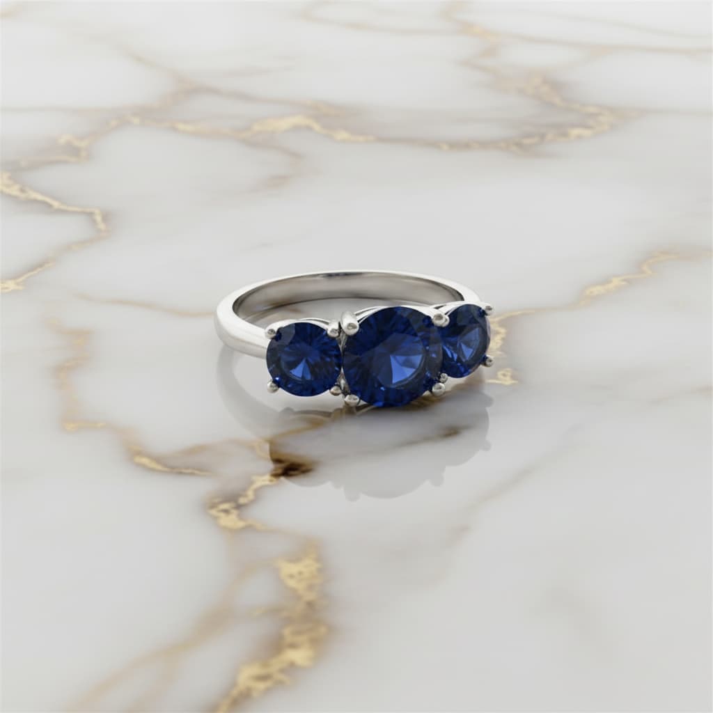 Saphir Ring - Drei tiefblaue Edelsteine CrystalScents