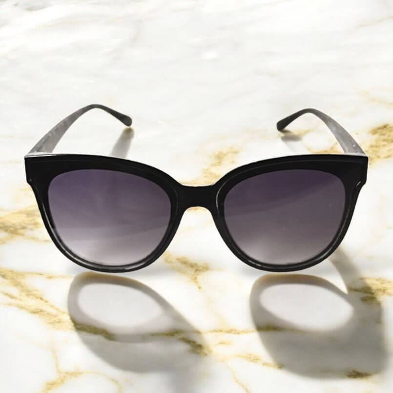 Sonnenbrille in schwarz mit glitzernder Fassung CrystalScents
